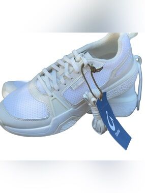 OluKai Anau Sneaker womens
